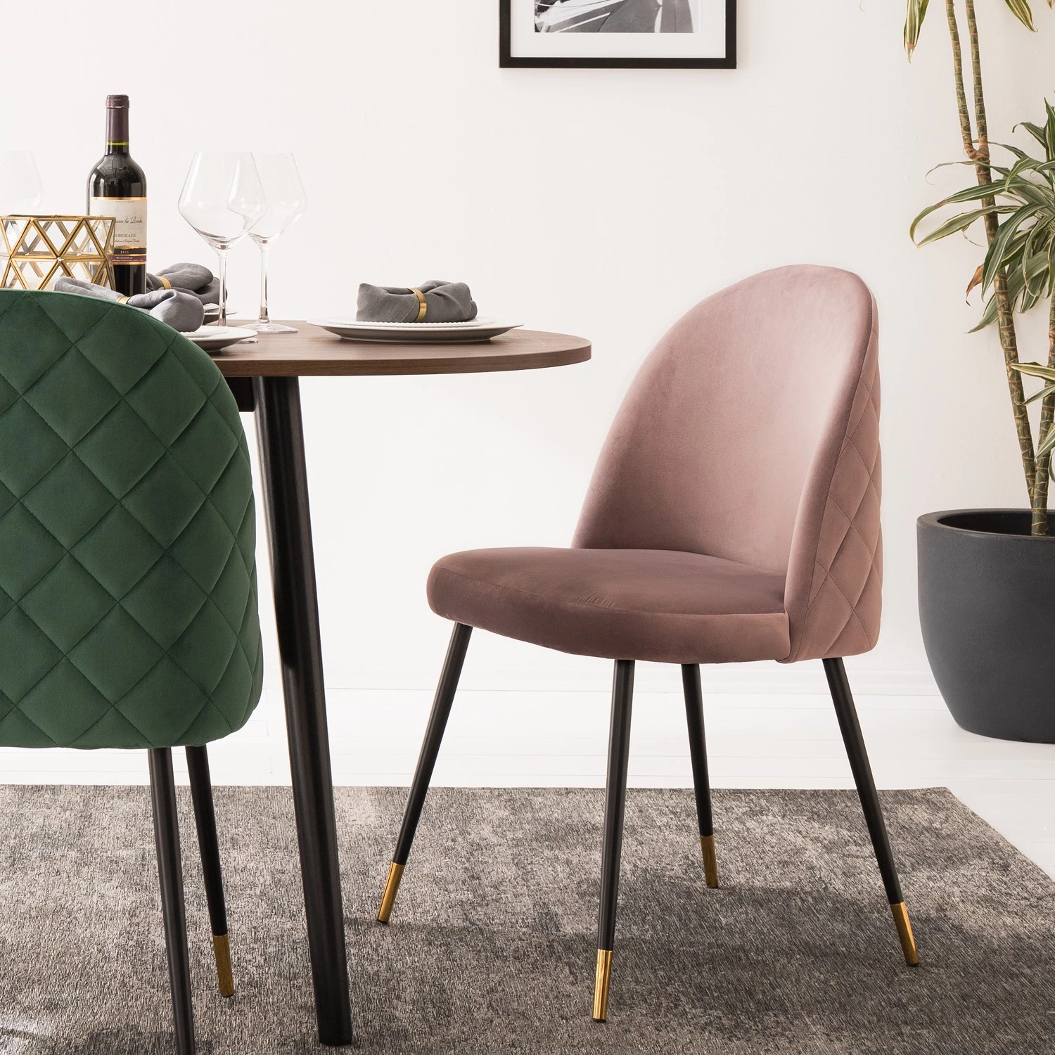 Jack & Alice Chaise capitonnée Farum - Velours / Acier - Noir - Velours Zala: Rose vieilli - Lot de 2 2 Jack & Alice Chaise capitonnée Farum - Velours / Acier - Noir - Velours Zala: Rose vieilli - Lot de 2 – Image 2