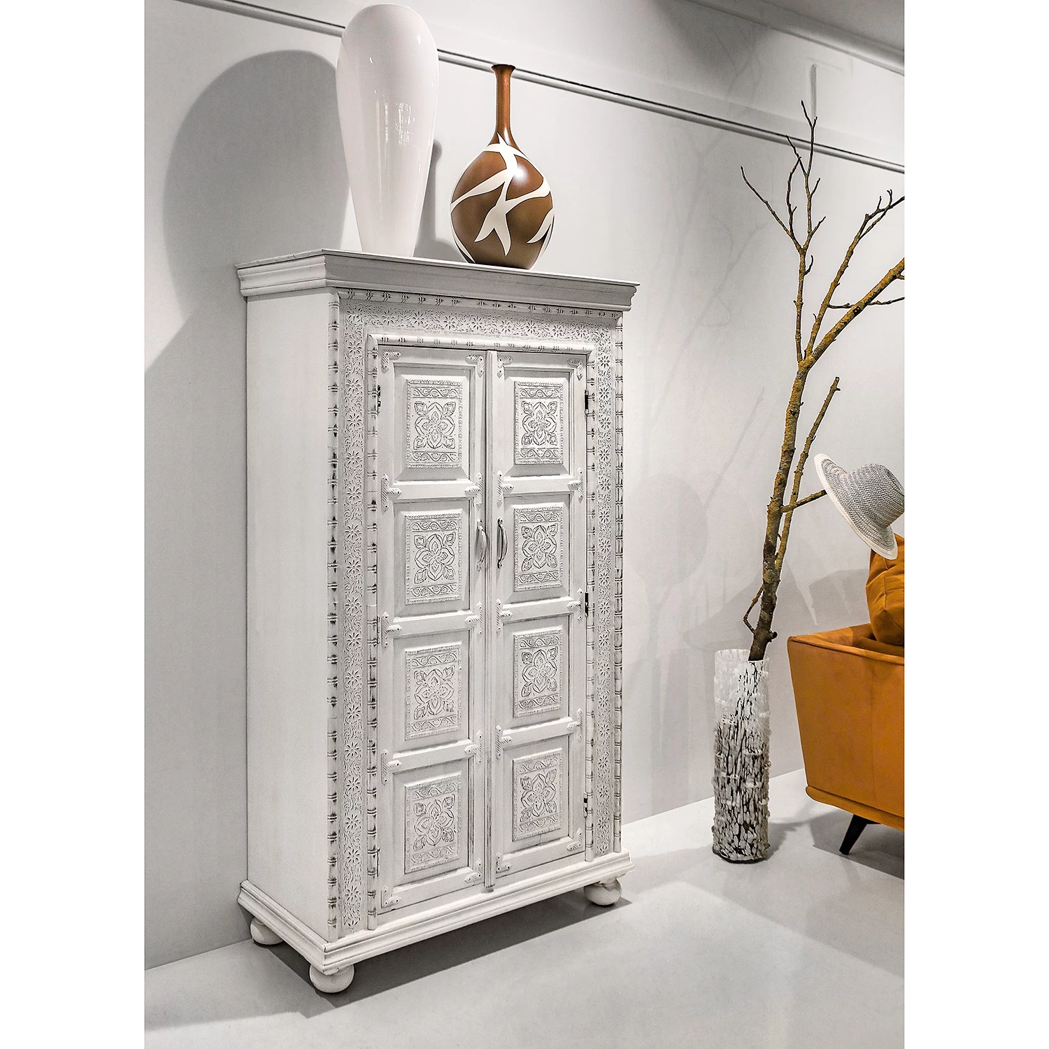 Ridgevalley Armoire Missoula - Manguier massif - Blanc vintage 2 Ridgevalley Armoire Missoula - Manguier massif - Blanc vintage – Image 2