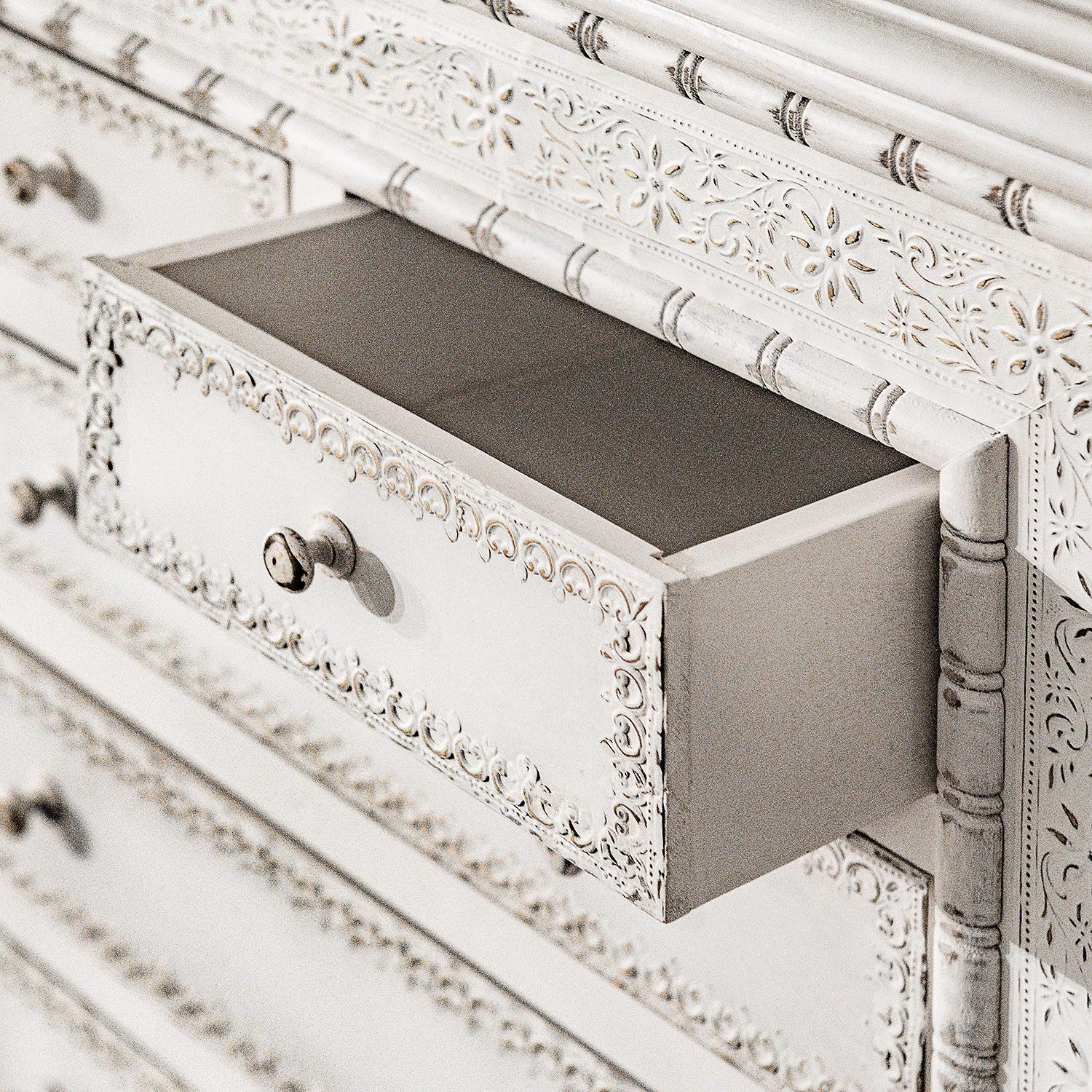 Ridgevalley Commode Missoula - Manguier massif - Blanc vintage 5 Ridgevalley Commode Missoula - Manguier massif - Blanc vintage – Image 5