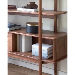 Naturoo Étagère Chipata - Partiellement en noyer massif -Meubles de salle à manger Soldes Magasin 1000363972 220714 024 MOOD DETAILS P000000001000363972 mood