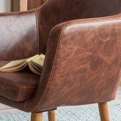 Mørteens Chaises à accoudoirs Nicholas - Cuir synthétique Aken: Marron vintage - 1 chaise -Meubles de salle à manger Soldes Magasin armlehnenstuhl nicholas i kunstleder schokolade 3784748